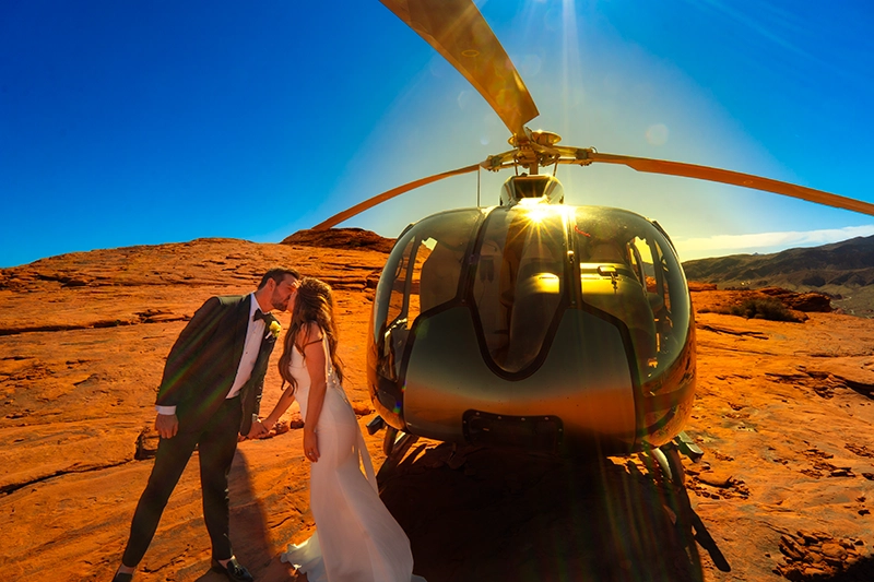 Couple kissing overlooking the Valley of Fire State Park